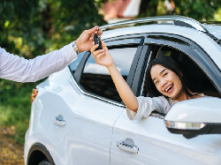 Jalan-jalan Tetap Aman, Ini 10 Tips Menyewa Mobil di Jakarta