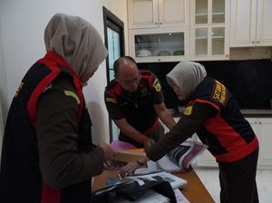 Kejati Sumsel Geledah Rumah Tersangka Korupsi Dana Nasabah Bank Pelat Merah