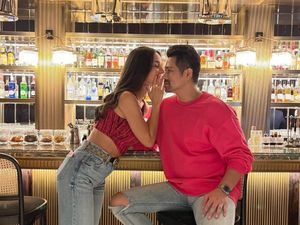 Vanessa Lima dan Eric Iskandar Makin Mesra Kulineran Berdua Vanessa Lima dan Eric Iskandar Makin Mesra Kulineran Berdua