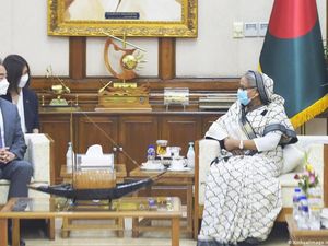 Bangladesh Mencari Keseimbangan Antara Pengaruh China-India-Barat