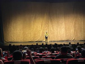 Jokowi Sebut Presiden-Menteri Boleh Kampanye dan Memihak, Butet: Nirmoral