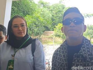 Disebut Tak Taat Suami, Catherine Wilson Datang Langsung Minta Bukti Disebut Tak Taat Suami, Catherine Wilson Datang Langsung Minta Bukti