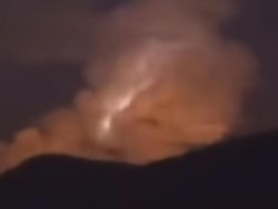 Viral Gumpalan Awan Berpetir di Sumedang, Ini Analisis BMKG