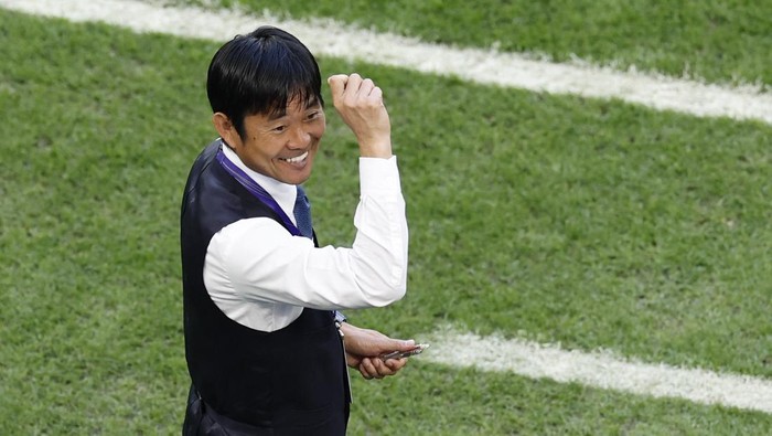 Soccer Football - AFC Asian Cup - Group D - Japan v Indonesia - Al Thumama Stadium, Doha, Qatar - January 24, 2024 Japan coach Hajime Moriyasu reacts REUTERS/Thaier Al-Sudani