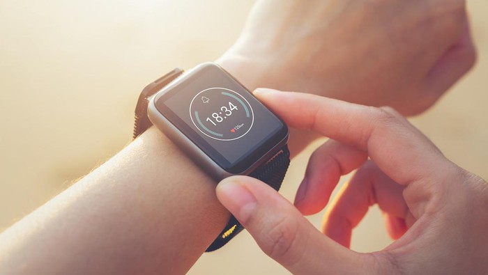 Ilustrasi kasus penipuan COD smartwatch di Bekasi.