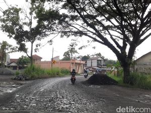 Pemkab Tasikmalaya Butuh Rp 2,2 Triliun untuk Perbaiki Jalan Rusak