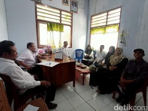 Dikbudpora: Kepsek-Wakasek Tak Berhak Pecat Guru Honorer gegara Tak Ikut Pawai