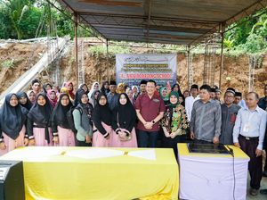 Bamsoet Lakukan Peletakan Batu Pertama Pondok Pesantren di Banjarnegara