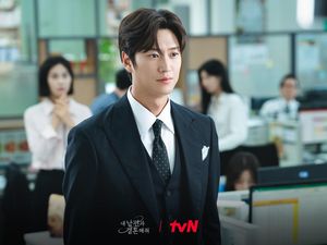 Siap Wamil, Na In Woo Liburan ke Vietnam Dulu Bareng Pemain Marry My Husband