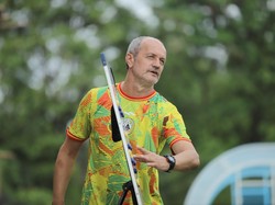 Pelatih PSS Kecewa Liga 1 Ditunda: Keputusan yang Sangat Negatif