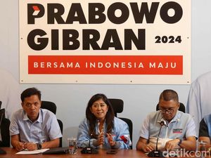 TKN Konpers Terkait Penyataan Jokowi Soal Presiden Boleh Kampanye TKN Konpers Terkait Penyataan Jokowi Soal Presiden Boleh Kampanye