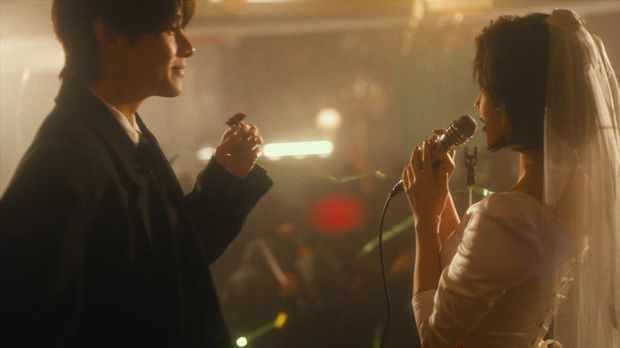 V BTS dan IU di MV Love Wins All