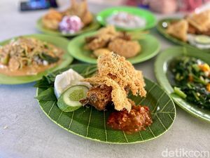 Warung Kang Mus : Kriuk Gurih Ayam Keramas dan Sambal Dadak ala Epy Kusnandar