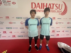 Akira Koga Pakai Legging: Tambah Pede plus Tekan Lemak