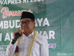 Viral Pose Jari dari Mobil Kepresidenan di Jateng, Ini Respons Cak Imin