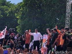 Kampanye Terbuka di Padang, Anies Baswedan Didampingi Gubernur Sumbar