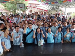 Dua Kakak Kandung Prabowo Kampanyekan Paslon 02 di Minahasa