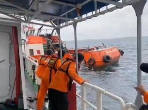 12 ABK Asal Lamongan yang Ditemukan di Sumenep Langsung Dibawa ke Gresik