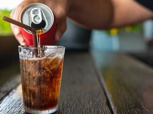 Ini Efek Mengerikan Jika Minum Soda Tiap Hari Ini Efek Mengerikan Jika Minum Soda Tiap Hari