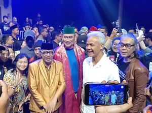 Ganjar Usai Nonton Pentas Budaya Butet di Yogyakarta: Jangan Baper