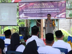 AKBP Budi Setiawan ke Ratusan KPPS di Inhil: Pahami Medan dan Tugas