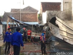 Warung di Ponorogo Terbakar Usai Elpiji Ngowos, 2 Karyawan Luka