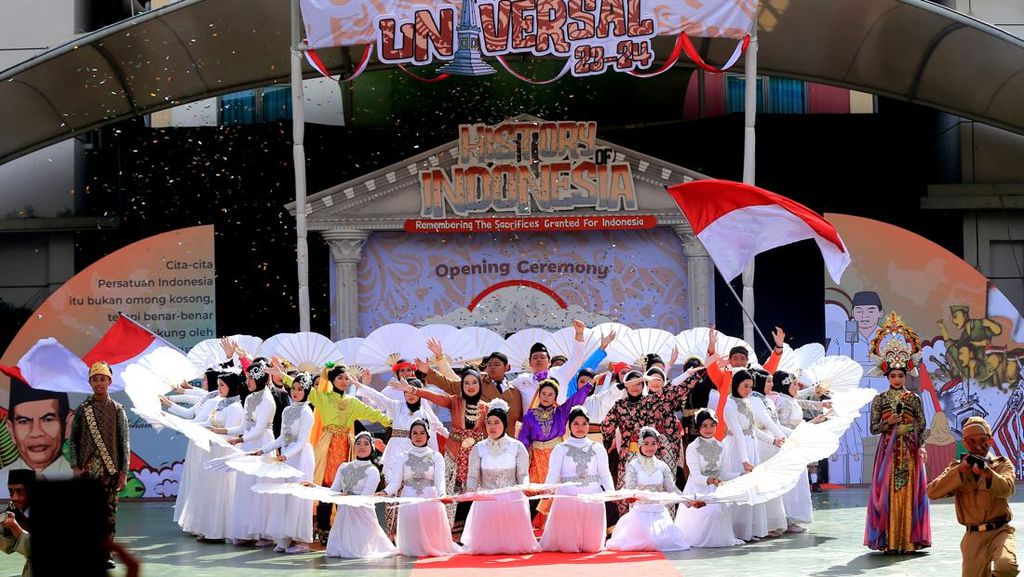 Kemeriahan Pembukaan Universal 2023-2024 SMP Islam Al-Azhar BSD Kemeriahan Pembukaan Universal 2023-2024 SMP Islam Al-Azhar BSD