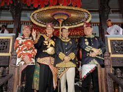 Kepaksian Pernong Lampung Beri Mahfud Gelar Batin Perkasa Saibani Niti Hukum