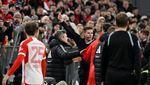 Foto: Muka Sane Dihantam Pelatih Tim Lawan Saat Bayern Vs Union Berlin