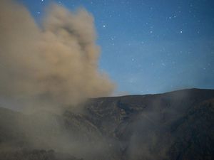 Hati-hati! Siaga Darurat Marapi Diperpanjang 1 Bulan