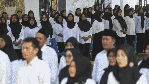 Momen Pelantikan 5,7 Anggota KPPS Serentak di Berbagai Wilayah Indonesia