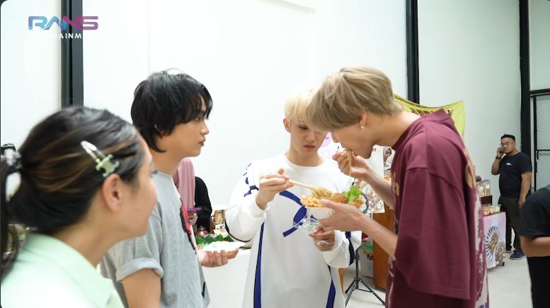 NCT 127 dijamu makanan Indonesia oleh Raffi dan Nagita