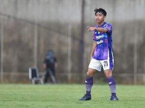 Alasan Persib Mainkan Adzikry dan Ferdiansyah Meski Telah Dipinjamkan Alasan Persib Mainkan Adzikry dan Ferdiansyah Meski Telah Dipinjamkan