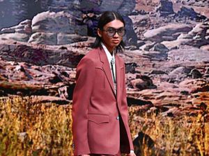 Foto: Raihan Fahrizal, Model Indonesia Pertama di Fashion Show Louis Vuitton Foto: Raihan Fahrizal, Model Indonesia Pertama di Fashion Show Louis Vuitton