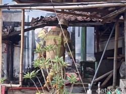 Ditinggal Jemput Anak Sekolah, Rumah Warga Klaten Ludes Dilalap Api