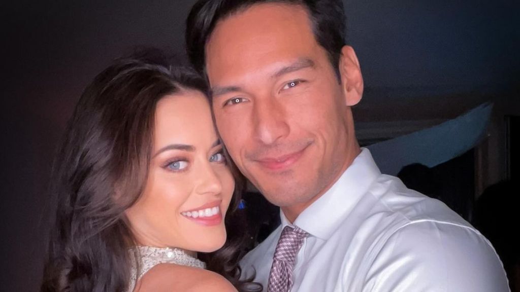 7 Potret Richard Kyle Bareng Pacar Baru, Bule Cantik Asal London 7 Potret Richard Kyle Bareng Pacar Baru, Bule Cantik Asal London