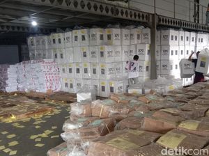 4.206  Surat Suara di Indramayu Rusak: Tinta Berceceran dan Sobek