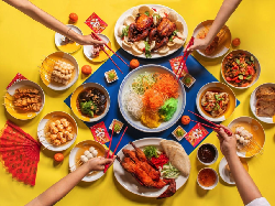 Sajian Imlek dengan Cita Rasa Autentik di Yello Hotel Harmoni