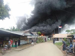Pabrik Styrofoam di Pelabuhan Ikan Batam Terbakar, Warga Sempat Dengar Ledakan