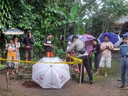 Polisi Buru Pelaku yang Kubur Jasad Bayi di Belakang Rumah Warga di Serang