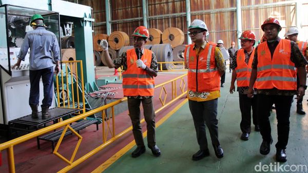 Wamendag Jerry Sambuaga Kunjungi Pabrik Industri Pipa Nasional