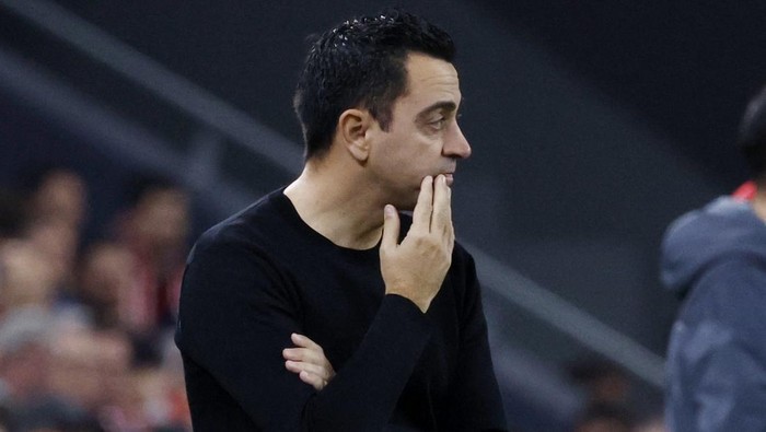 Soccer Football - Copa del Rey - Quarter Final - Athletic Bilbao v FC Barcelona - San Mames, Bilbao, Spain - January 24, 2024 FC Barcelona coach Xavi reacts REUTERS/Vincent West