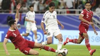 Pertandingan pertama, Timnas Indonesia dihadapkan dengan Timnas Irak di Ahmed bin Ali Stadium, 15 Januari 2024. Pada laga ini Indonesia kalah 3-1. AP/Hussein Sayed