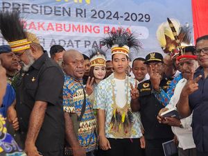 Kampanye Didampingi Bahlil, Gibran Janji Akan Terus Dorong Pembangunan Papua