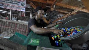 Potret Industri Hilirisasi Sampah Plastik di Bengkulu