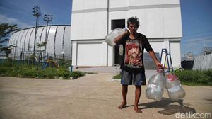 Penerobos Kampung Susun Bayam Menagih Keadilan