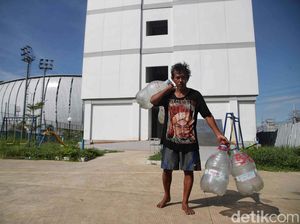 Penerobos Kampung Susun Bayam Menagih Keadilan