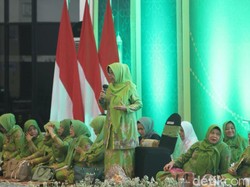 Seruan Ketua Muslimat Jatim Ikut Pilihan Politik Khofifah di Pilpres 2024
