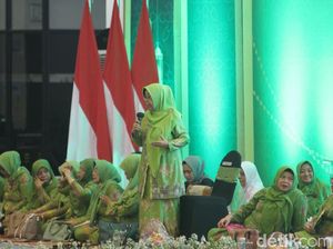 Seruan Ketua Muslimat Jatim Ikut Pilihan Politik Khofifah di Pilpres 2024 Seruan Ketua Muslimat Jatim Ikut Pilihan Politik Khofifah di Pilpres 2024