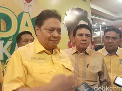 Airlangga Berpantun soal Jokowi Bakal Kampanyekan Paslon Nomor Berapa